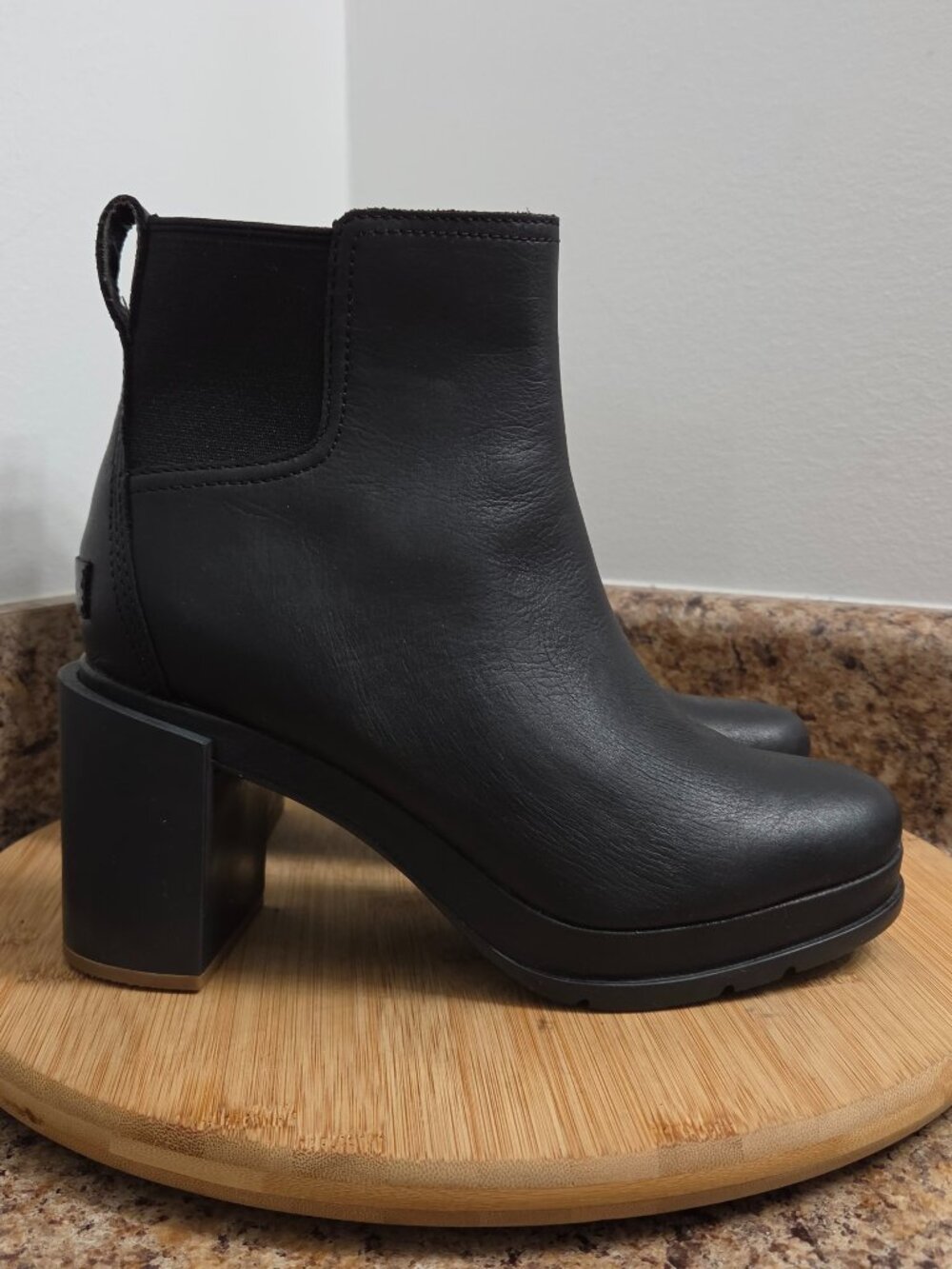 Sorel Blake Chelsea Black Leather Waterproof Block Heel Ankle Boots Size 8
